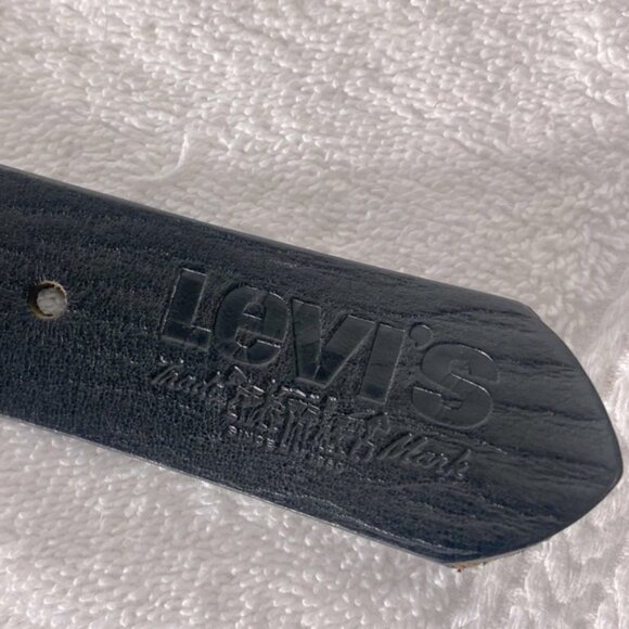 Levi’s Black Leather Belt - Picture 2 of 16